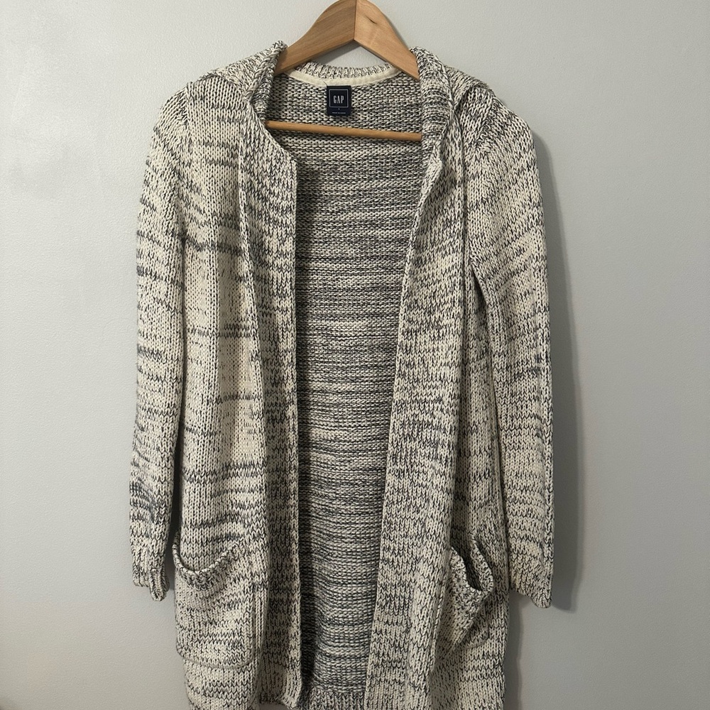 GAP White and Gray Cardigan Sweater